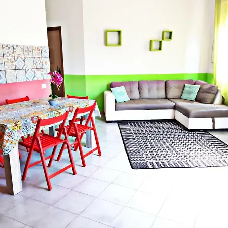 Tatil Evi Red House Càbras